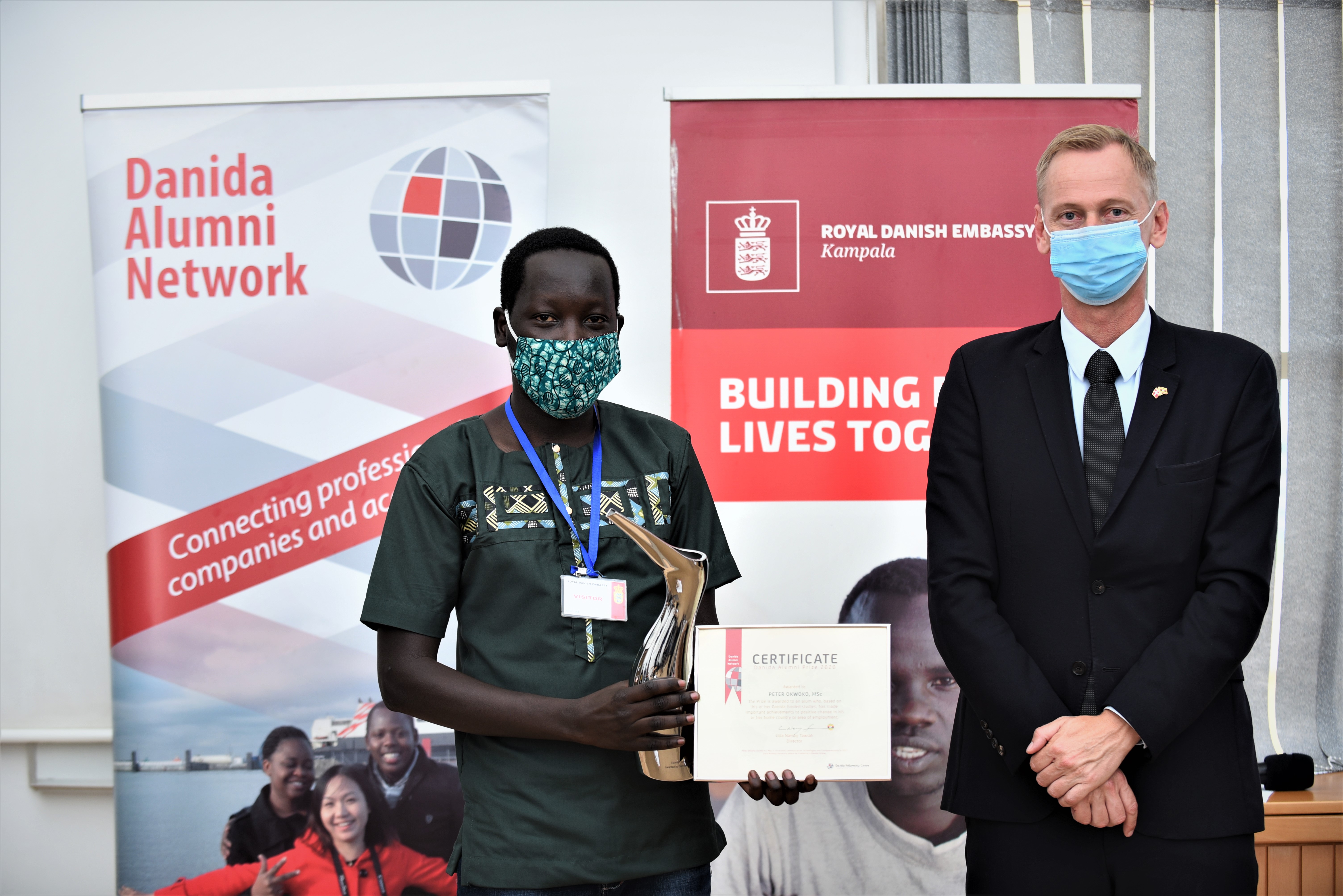 Awarding the Danida Alumni Prize 2020 to Peter Okwoko